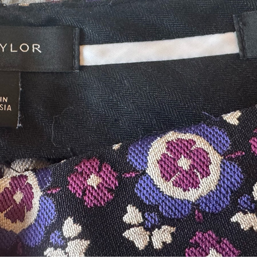 Ann Taylor Navy Cropped Printed Ankle Pants - Picture 3 of 8